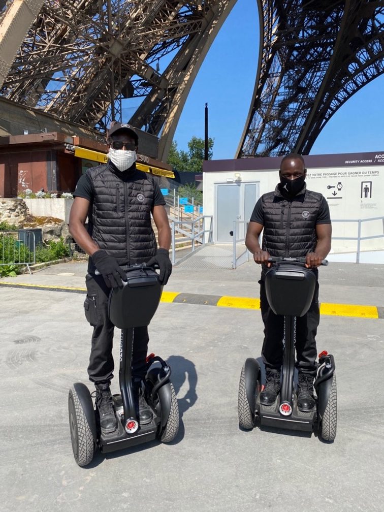 DES PATROUILLES A SEGWAY AU PIED DE LA TOUR EIFFEL