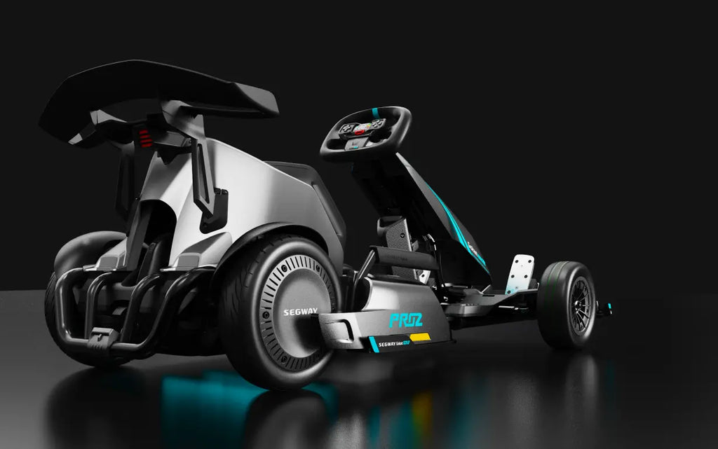 Vue trois-quarts arrière du kart électrique Segway Ninebot GoKart PRO 2 avec aileron