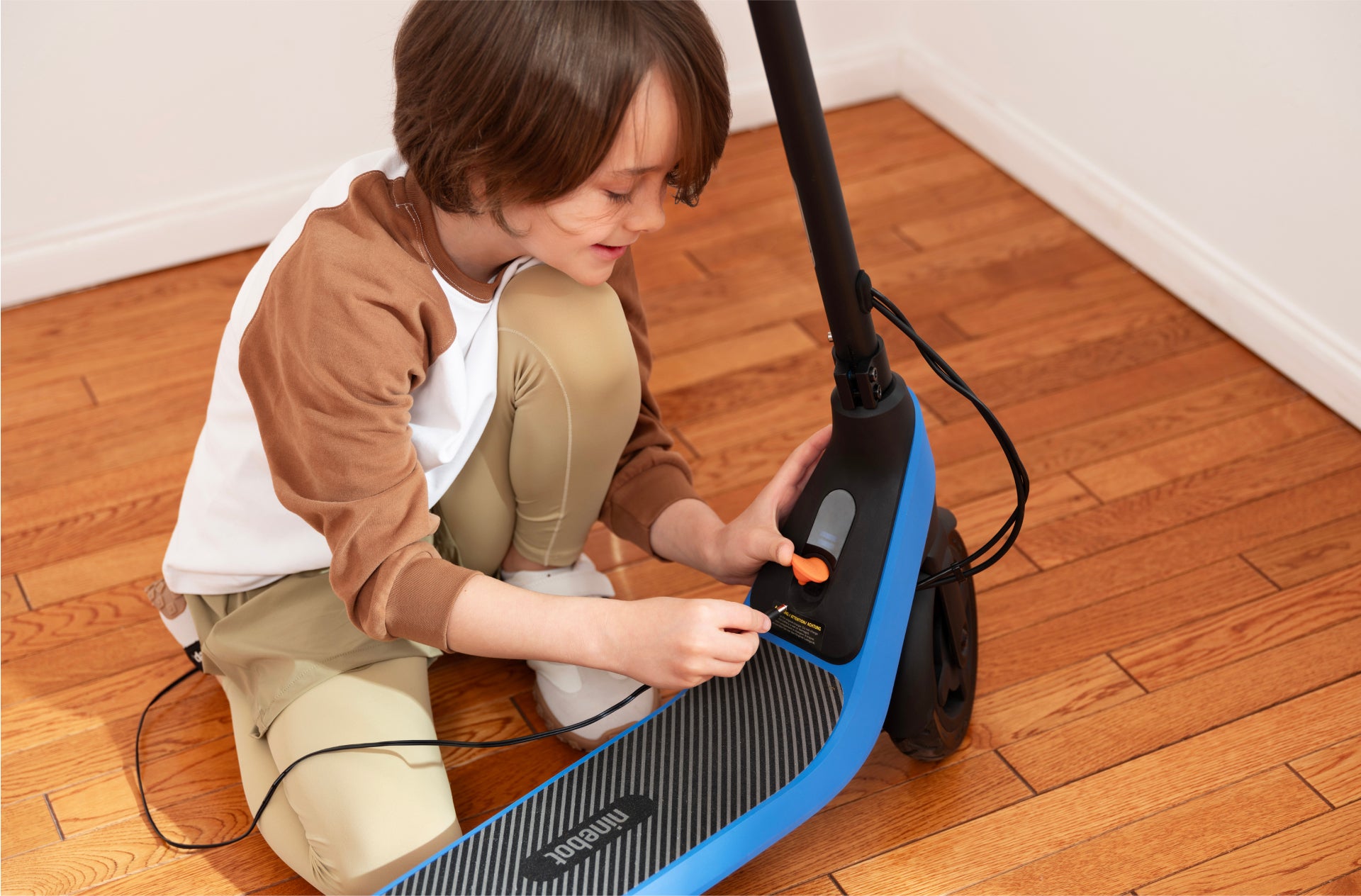 Ninebot KickScooter C2 Lite — vue 4 | Segway France