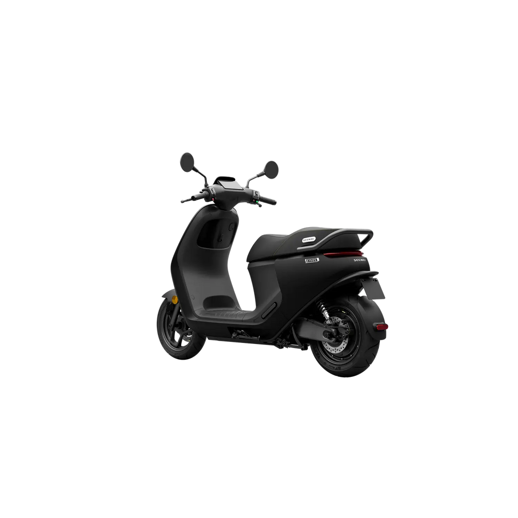 Scooter électrique Segway E150 S noir, vue trois-quarts arrière