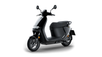Scooter électrique Segway E300 SE noir, vue trois-quarts avant