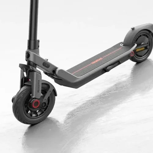 Trottinette Segway Ninebot E3 E avec technologie Segride, vue de la roue avant