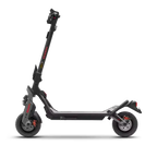 Trottinette électrique Segway GT3e vue de profil, cadre noir mat robuste avec suspensions et larges pneus.