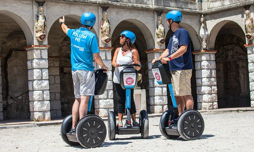 Visite guidée en groupe sur des gyropodes Segway i2 SE