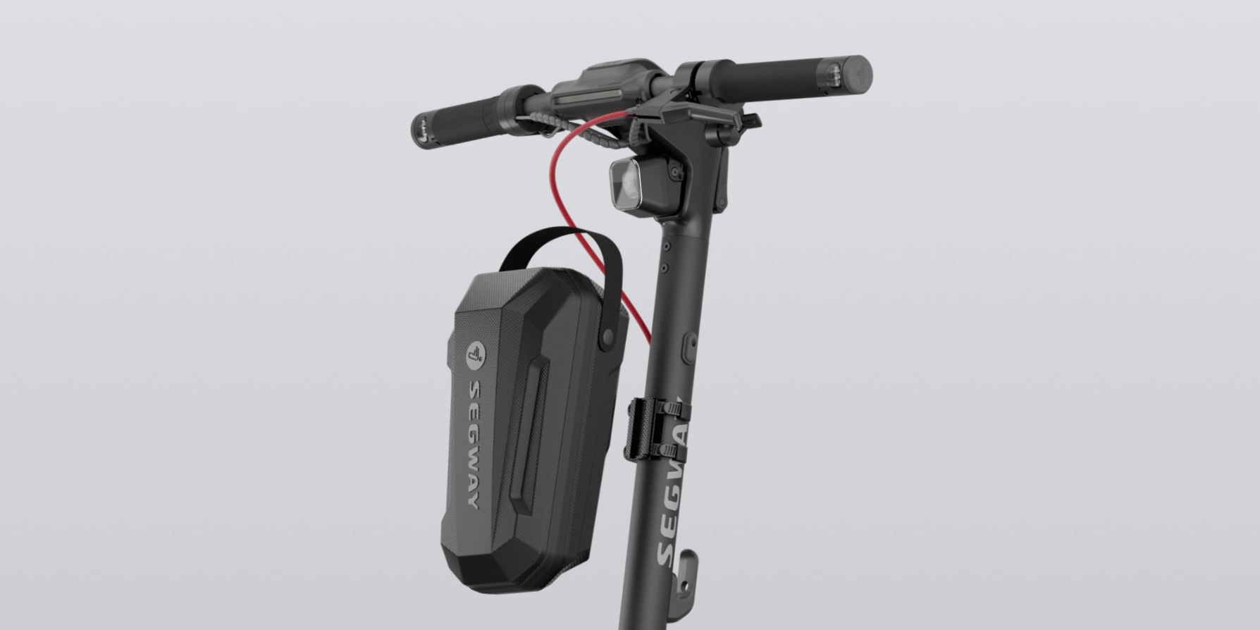 Sacoche avant Segway Ninebot installée sur la colonne de direction d'une trottinette