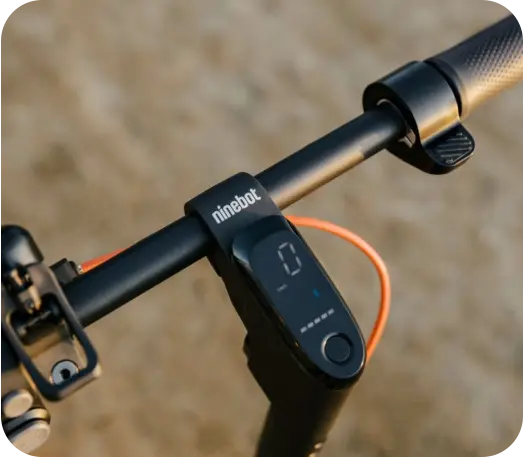 Écran et guidon de la trottinette électrique Segway Ninebot F2 E II